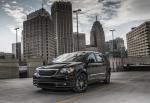 Chrysler Town & Country S 2013 года